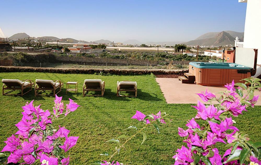 Villa Albe, Jacuzzi Con Vistas Al Mar Arona  Exteriör bild